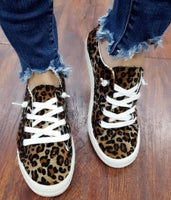 Leopard Print Comfy Canvas sneakers