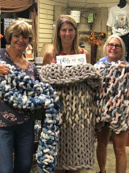 Chunky knit blanket workshop 12/5/21 12-4